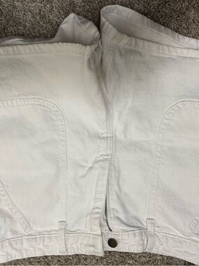 White Zipper Front Denim Skirt